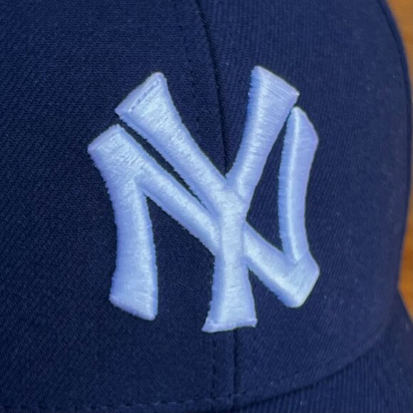 MITCHELL & NESS NEW YORK YANKEES CLASSIC SNAPBACK HAT Navy Blue Structured NEW - Picture 2 of 3